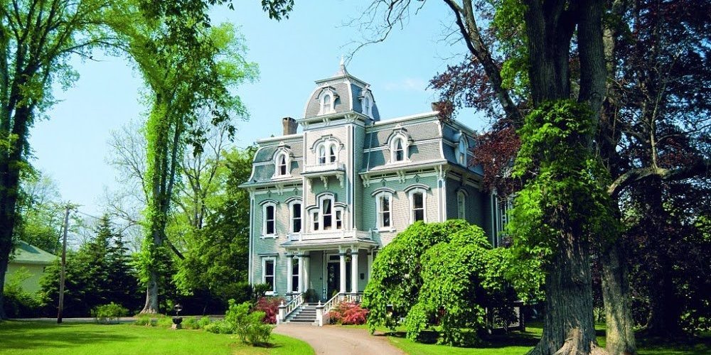 Eat and Explore Your Way Through Canada on this 7-Day Nova Scotia Tour